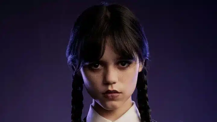 photo films et séries tv avec jenna ortega dans mercredi (wednesday)
