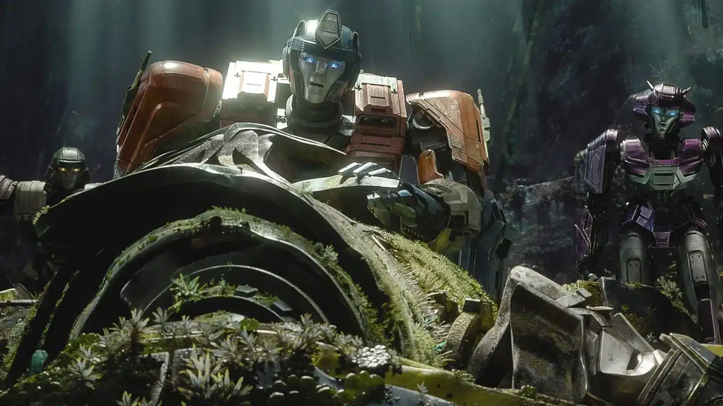 photo transformers : le commencement avec Chris Hemsworth et Scarlett Johansson