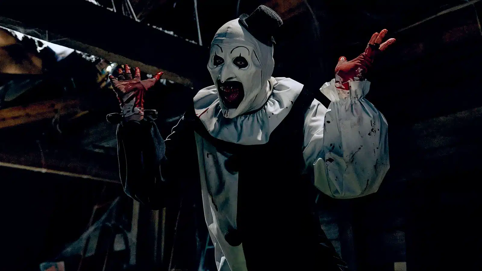 poster terrifier 3 réalisé par Damien Leone avec David Howard Thornton en art le clown