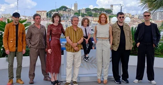 photo film le roman de jim de Arnaud Larrieu avec Karim Leklou, Laetitia Dosch, Sara Giraudeau