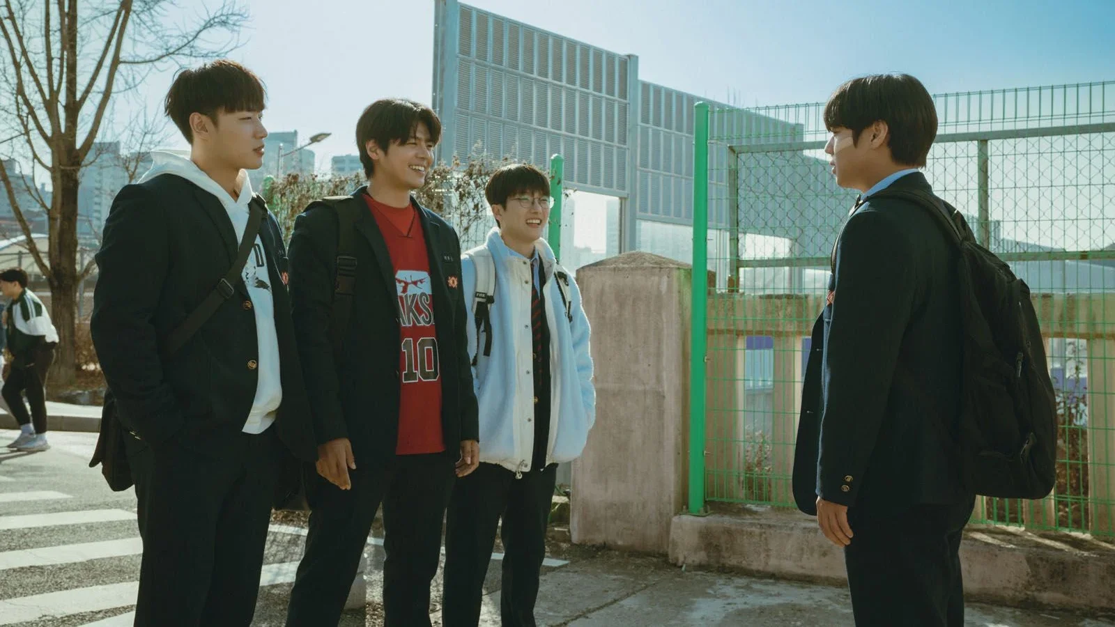 photo weak hero class 2 (héros fragile saison 2) réalisé par Yoo Soo-min avec Park Ji-hoon, Ryeo Un, Choi Min-young, Lee Min-jae, Lee Jun-young, Bae Na-ra