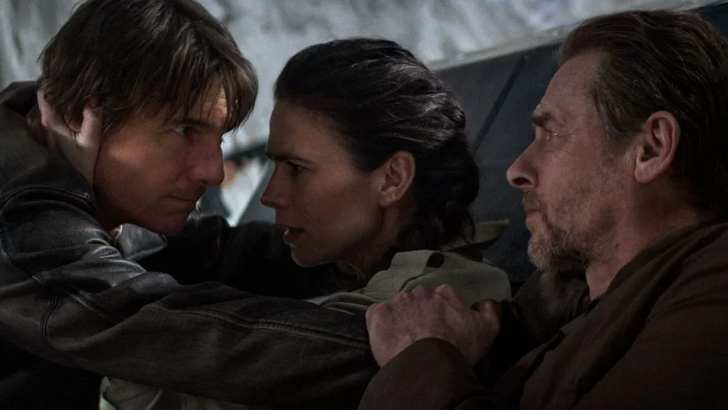 photo Mission: Impossible - The Final Reckoning de Christopher McQuarrie avec Tom Cruise, Hayley Atwell, Simon Pegg, Esai Morales, Ving Rhames, Pom Klementieff, Angela Bassett, Shea Whigham